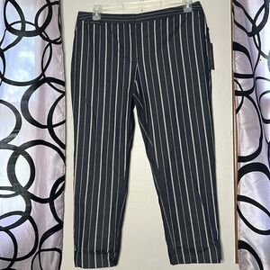 Tommy Hilfiger Women’s Cropped Casual Pinstripe Pants New size 10
